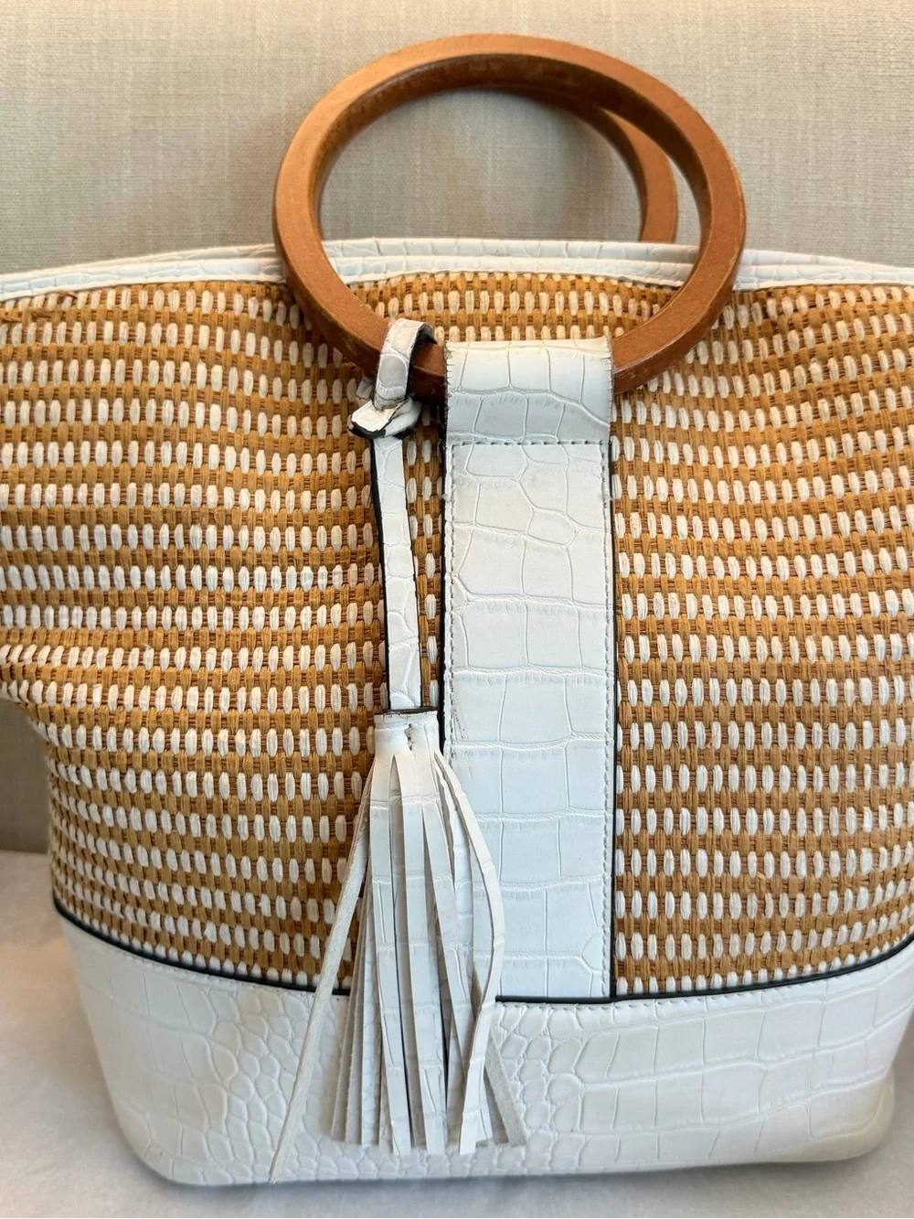 N/A chic coastal